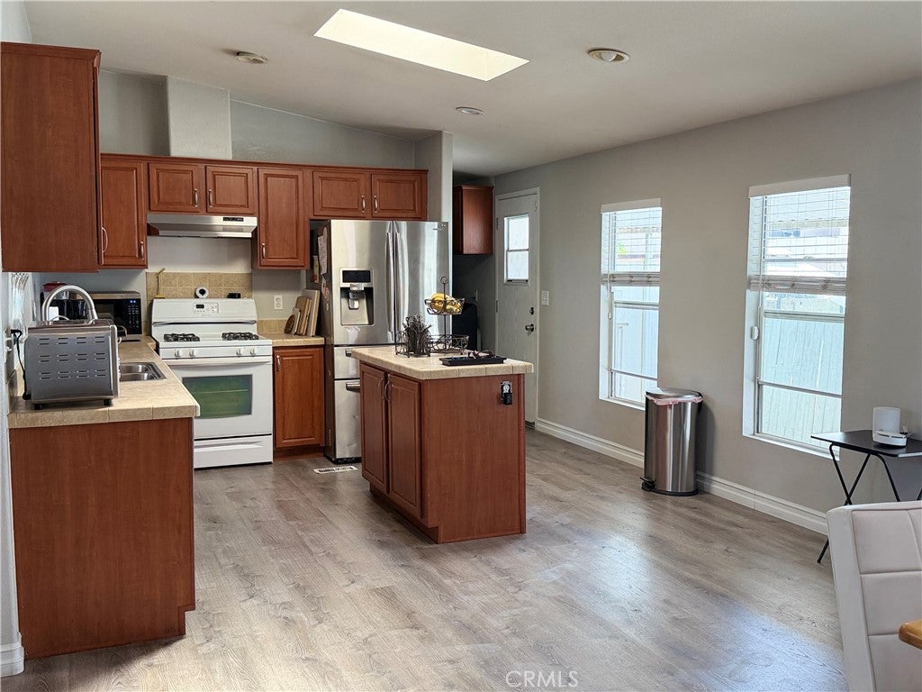 9080 Bloomfield 295