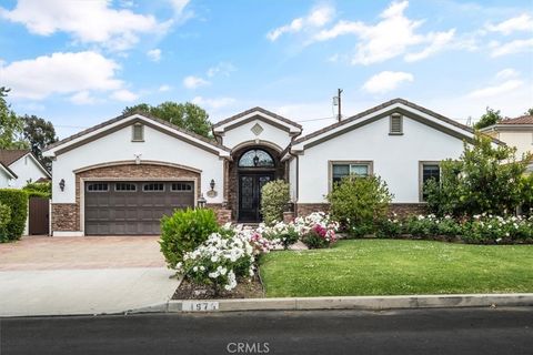 4976 Odessa Avenue Encino CA 91436