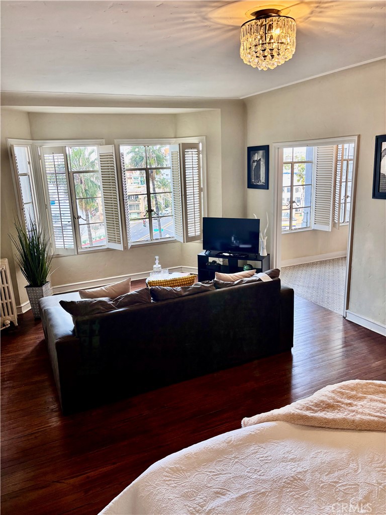 800 E Ocean Boulevard 504