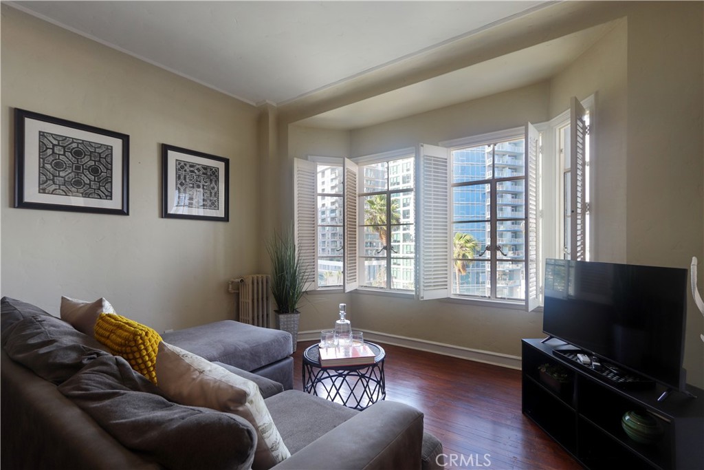 800 E Ocean Boulevard 504