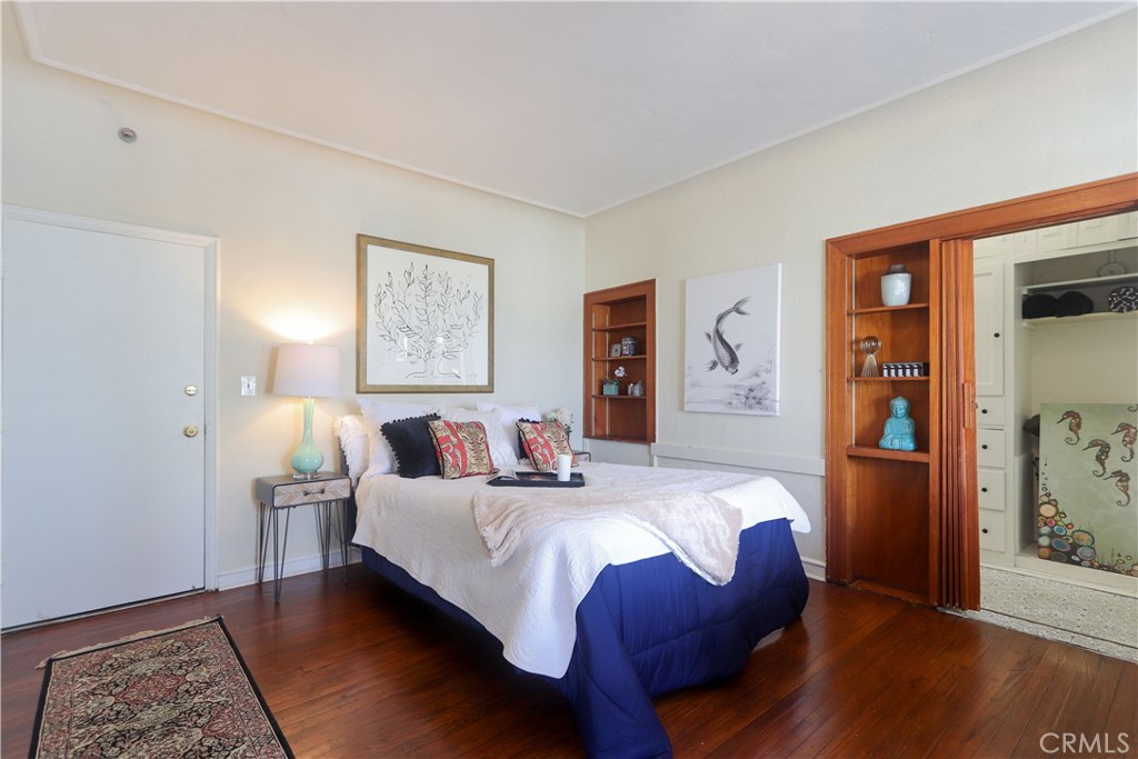 800 E Ocean Boulevard 504