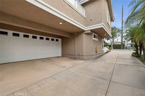 Tiny photo for 2607 Grant Avenue #A, Redondo Beach, CA 90278 (MLS # SB25228997)