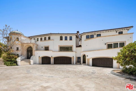 Photo of 22435 Pacific Coast Highway, Malibu, CA 90265 (MLS # 26863207)
