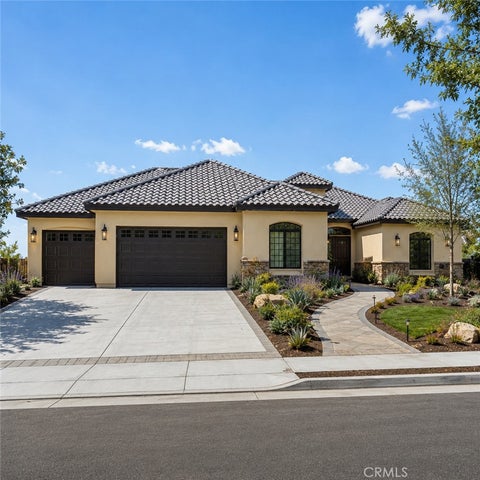 Photo of 30462 Copper Hill Court, Redlands, CA 92373 (MLS # OC26134594)
