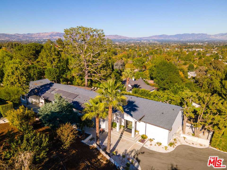 19536 Wells Drive