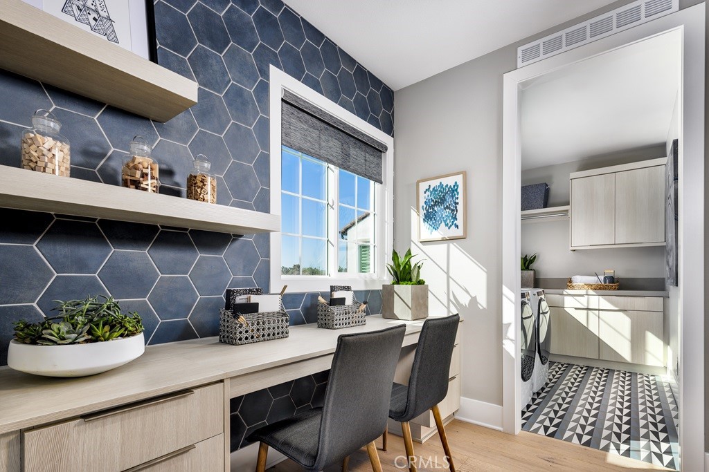 Vista Rose - Residential
