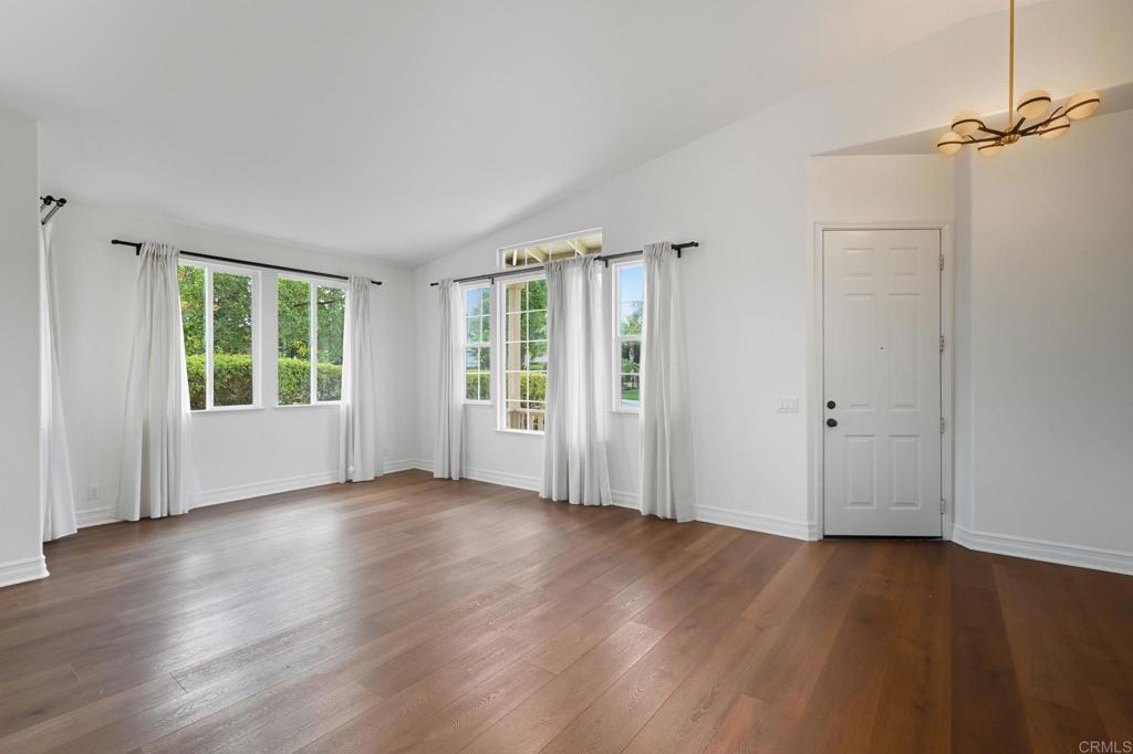 1272 Ocean Breeze Street