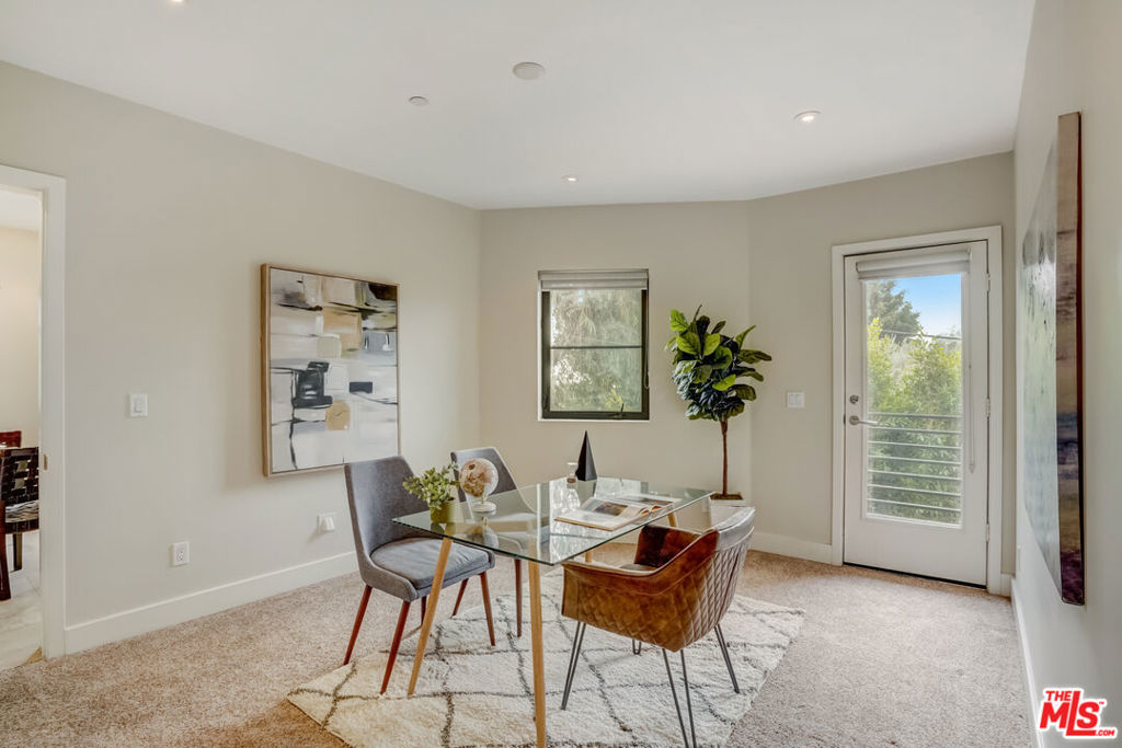 8788 Shoreham Drive 23