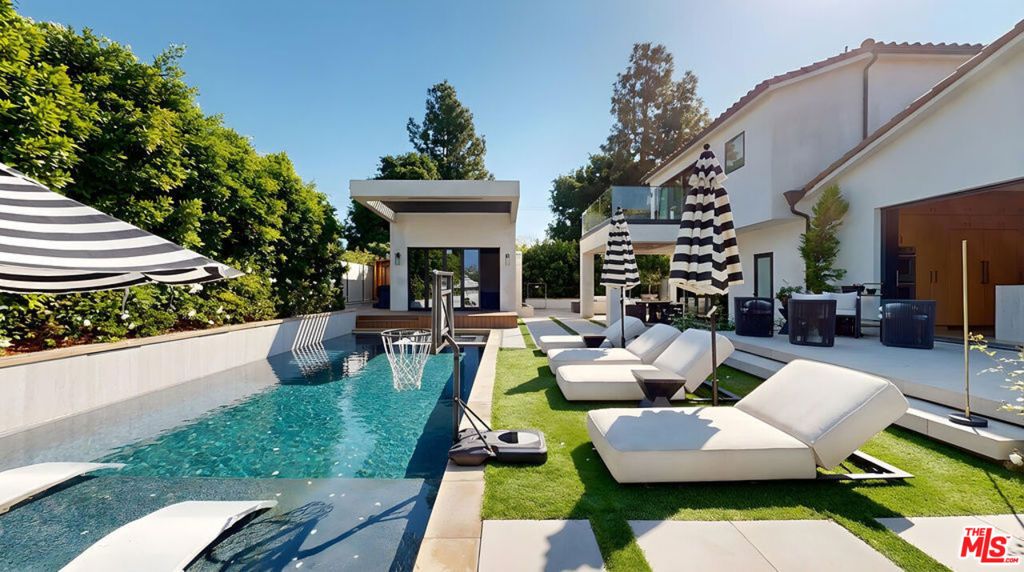 Photo of 18221 Windsor Drive, Villa Park, CA 92861 (MLS # 26655089)