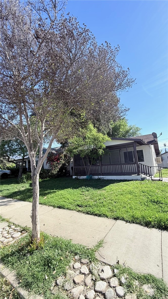 1725 Genevieve Street
