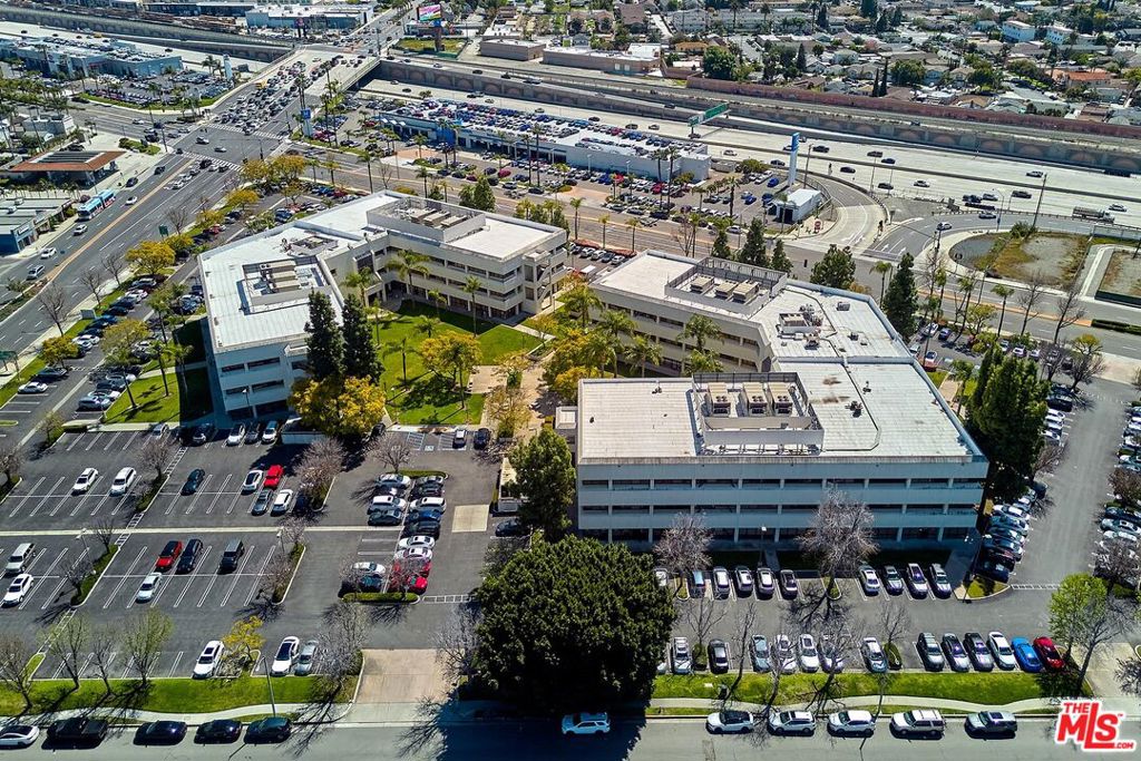 6301 Beach Boulevard 156