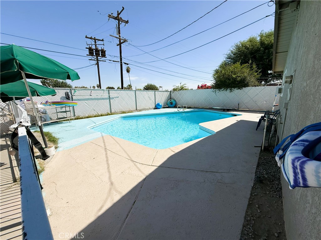 1320 White Lane