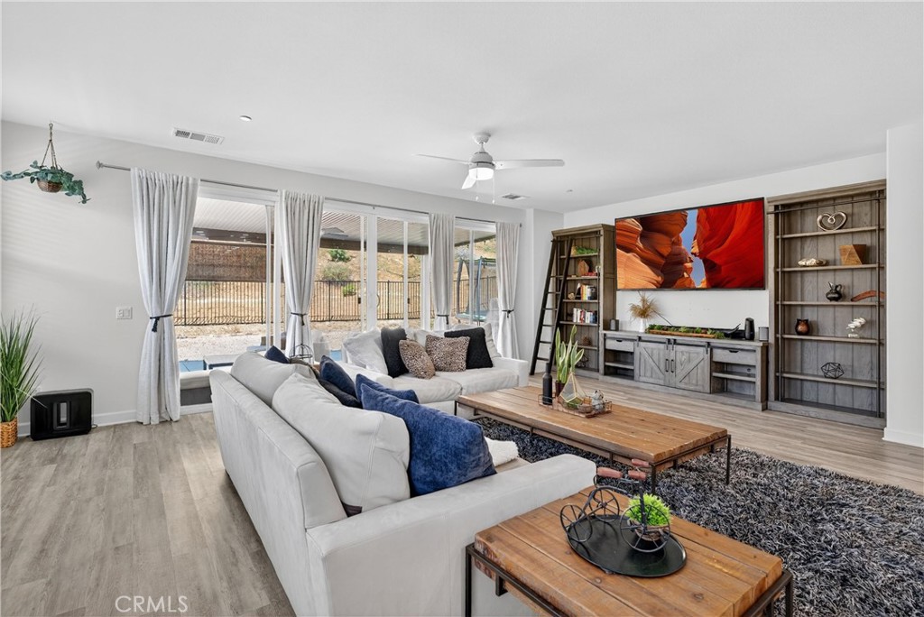 3021 Jicarilla Drive