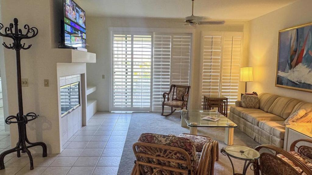 Sunrise C.C. - Residential Lease