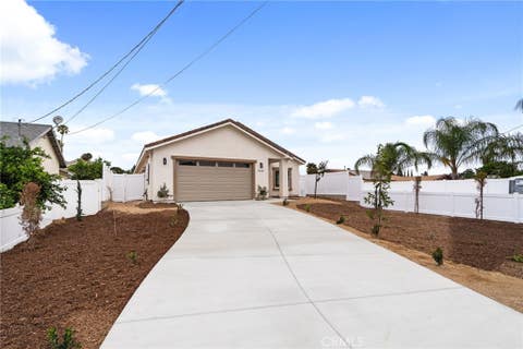 Photo of 9267 Duncan, Riverside, CA 92503 (MLS # CV26159612)