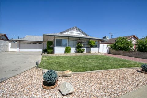 Photo of 1034 Thompson Avenue N, Banning, CA 92220 (MLS # IG25251603) Photo of 1034 Thompson Avenue N, Banning, CA 92220 (MLS # IG25251603)