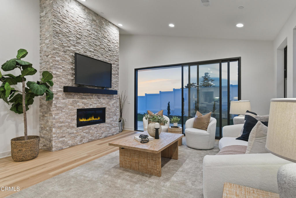 3245 Arrowhead Court