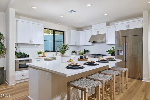 Photo of 3245 Arrowhead Court, Altadena, CA 91001 (MLS # P1-26111)