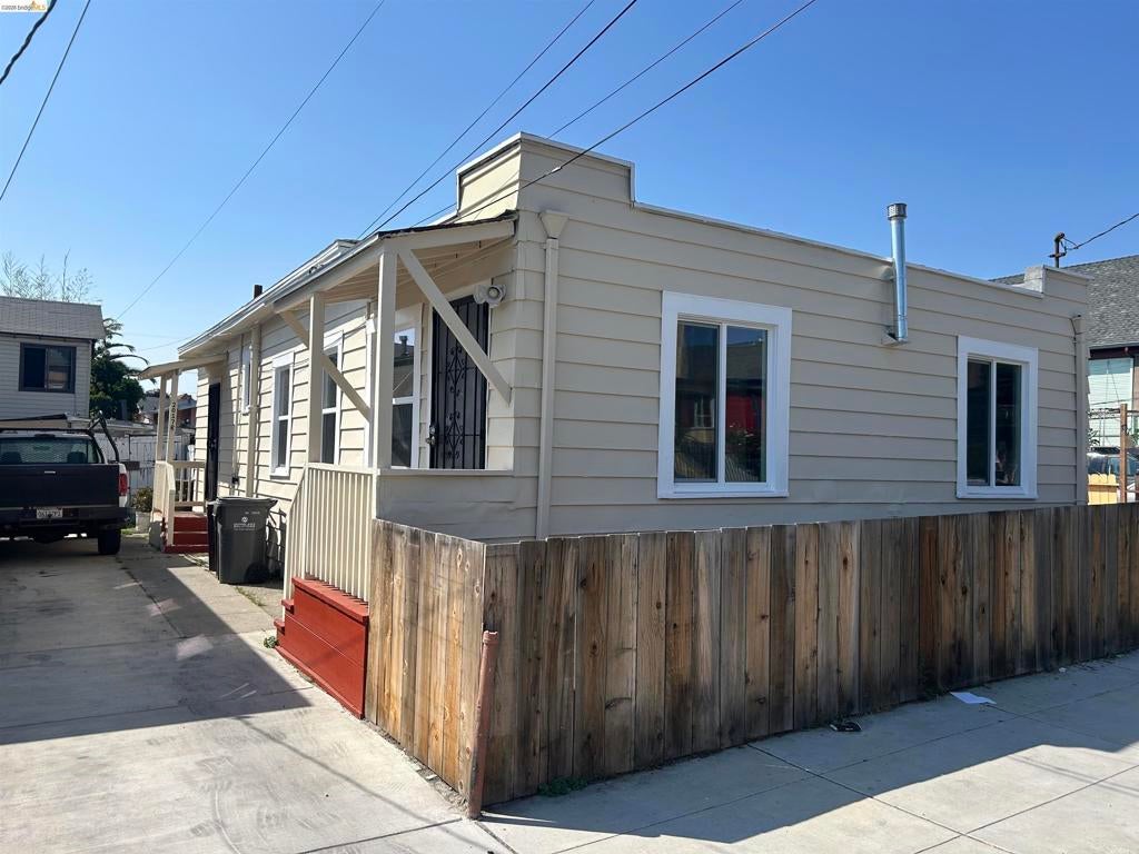 2017 27Th Ave