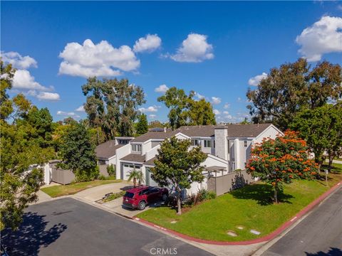 Photo of 19748 Shorecliff Ln, Huntington Beach, CA 92648 (MLS # IG25241552)
