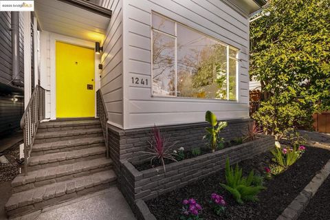 Photo of 1241 Park Ave Ave, Alameda, CA 94501 (MLS # 41119163)