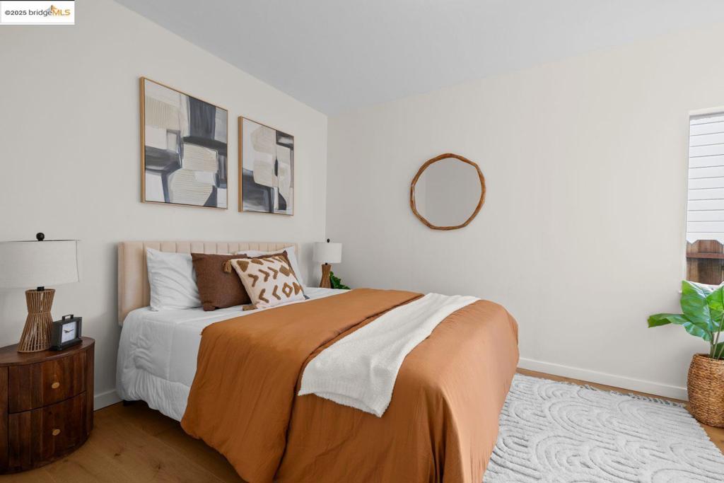 EAST END - Residential