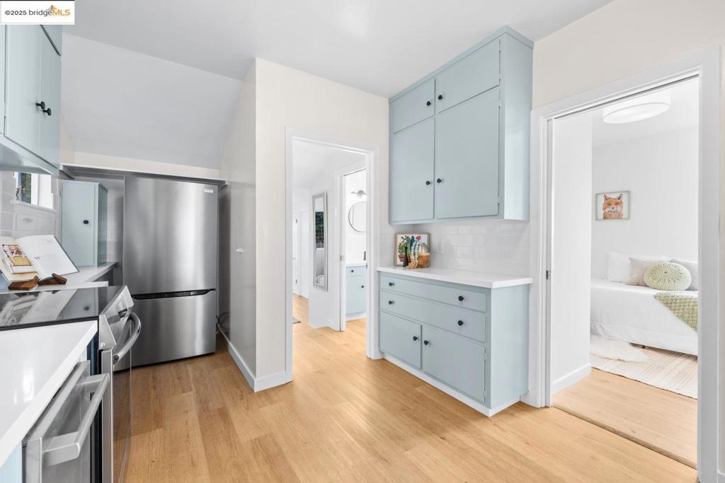 EAST END - Residential