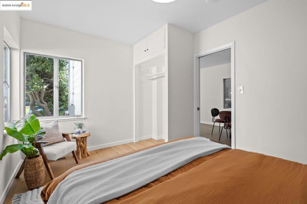 EAST END - Residential