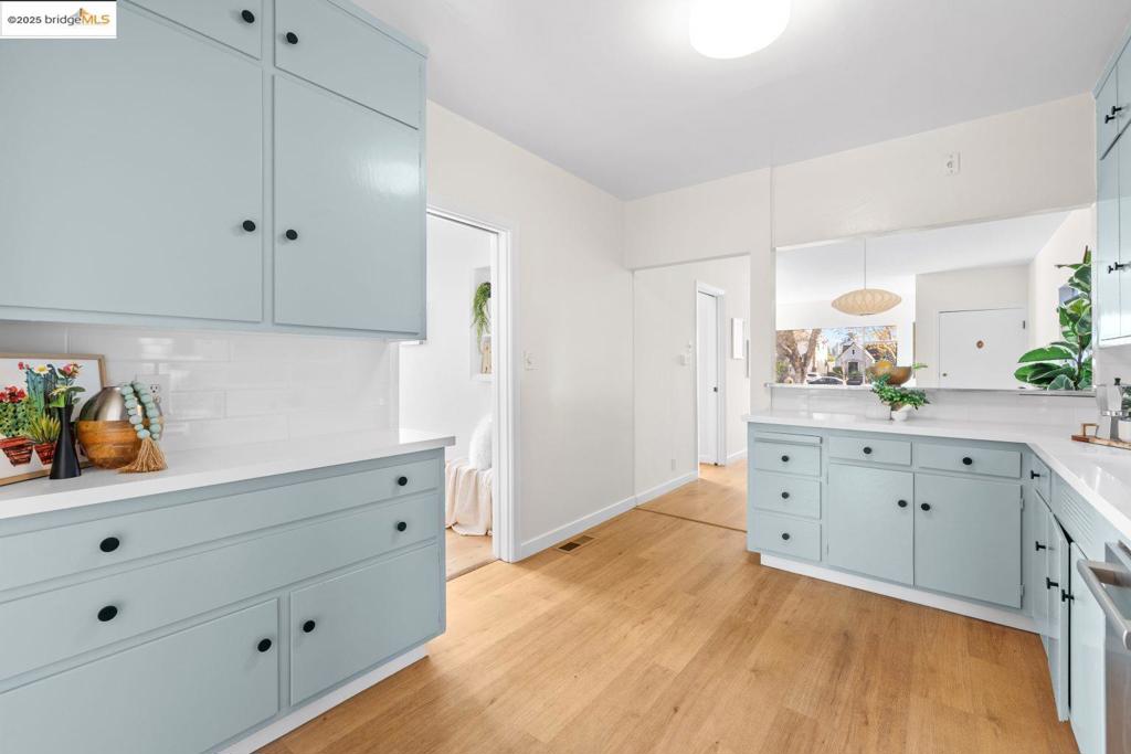 EAST END - Residential