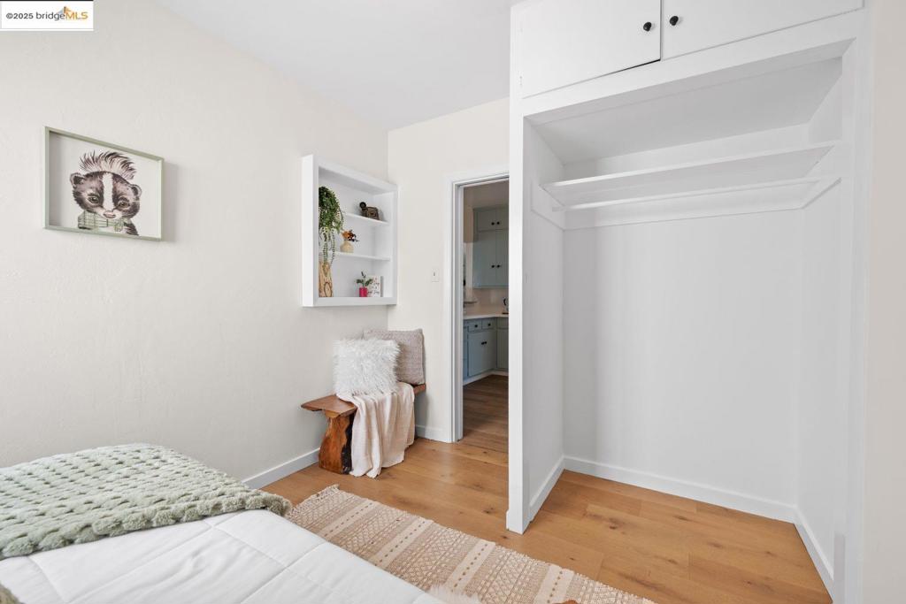 EAST END - Residential