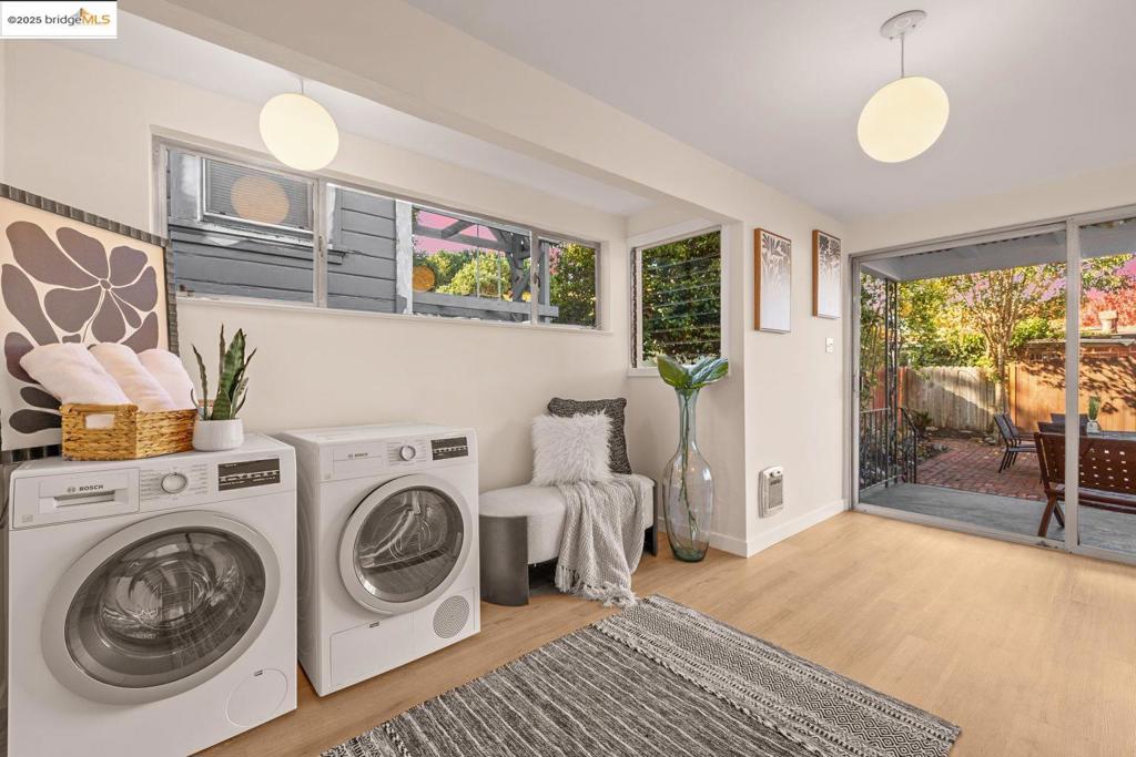 EAST END - Residential