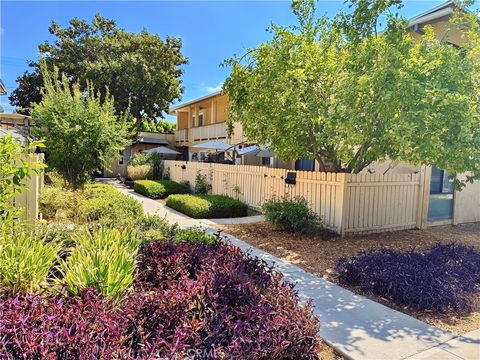 8060 Canby Avenue 2 Reseda CA 91335