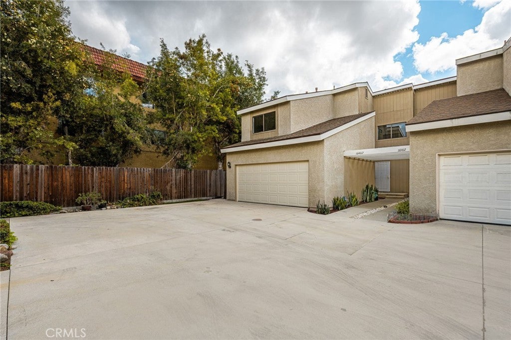 Photo of 16402 S Casa Rey DR, Santa Ana, CA 92704 (MLS # PW26229427)