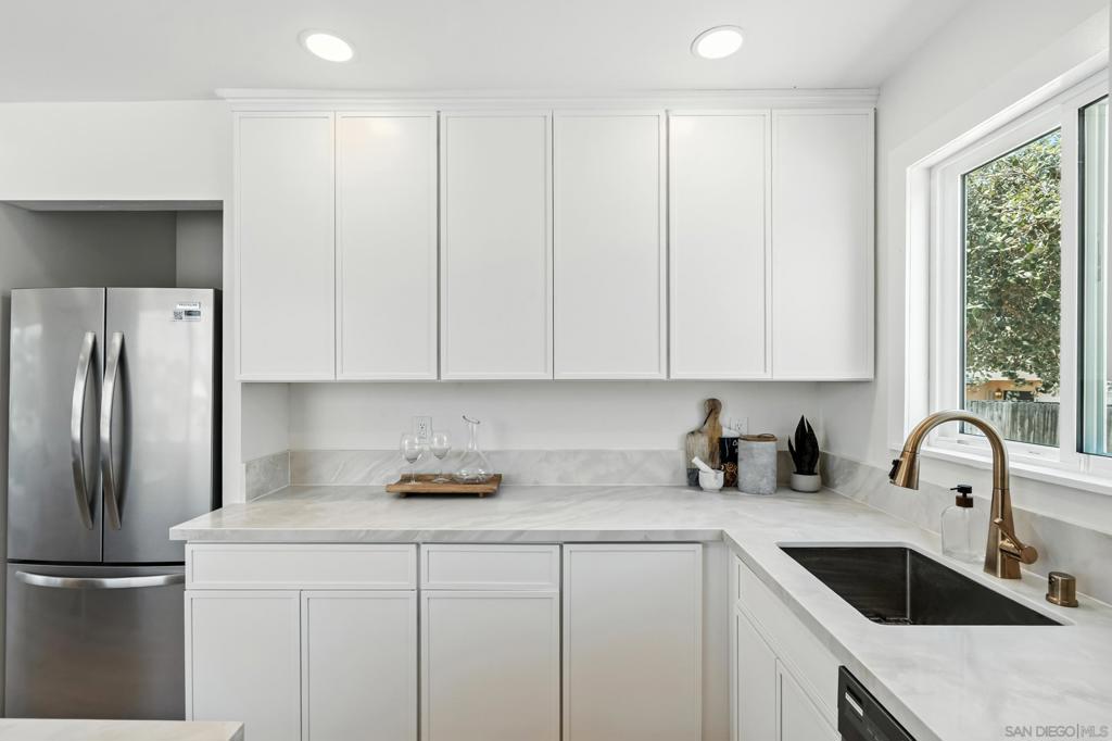 Linda Vista - Residential