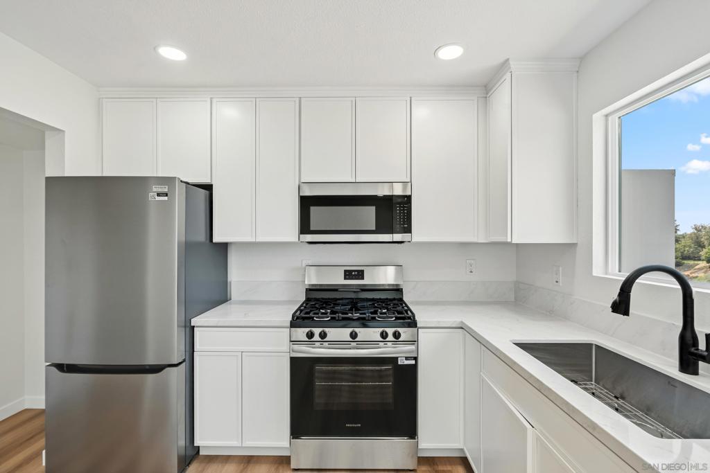 Linda Vista - Residential