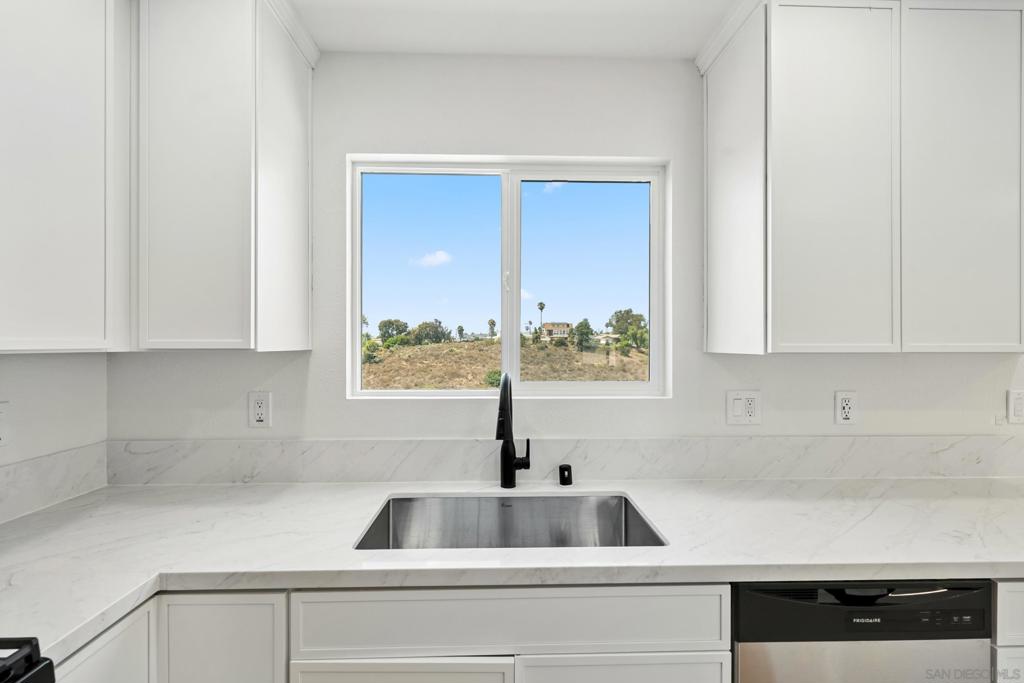 Linda Vista - Residential