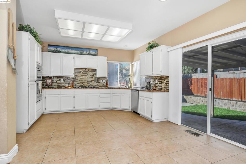 2454 San Simeon Ct