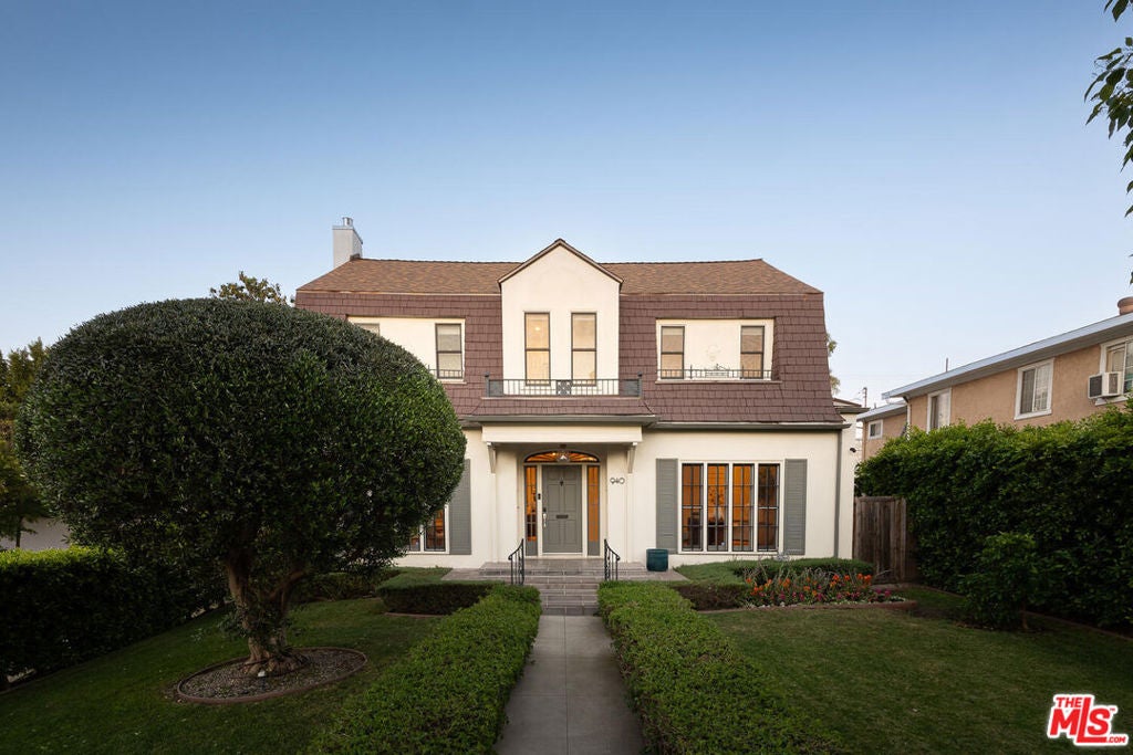 940 Westchester Place, Los Angeles CA 90019