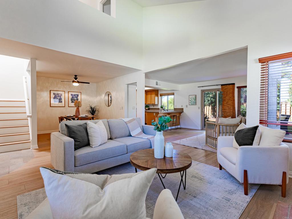 1225 Lancer Glen