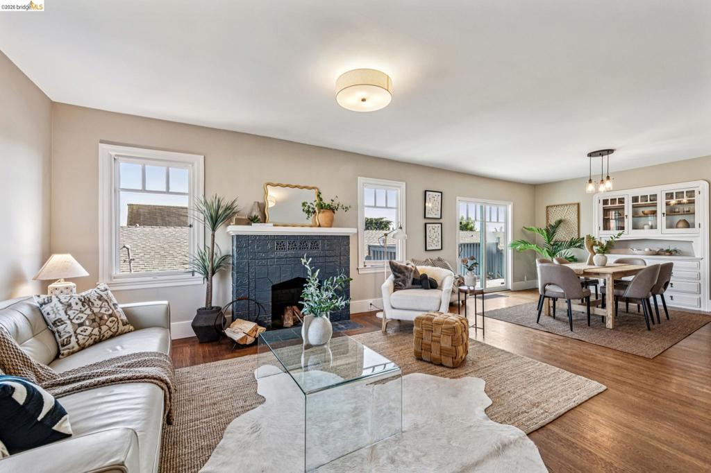 2633 22nd Ave Ave, Oakland CA 94606