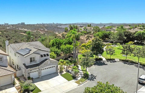 Photo of 10698 Briarlake Woods DR, San Diego, CA 92130 (MLS # 260022670SD)