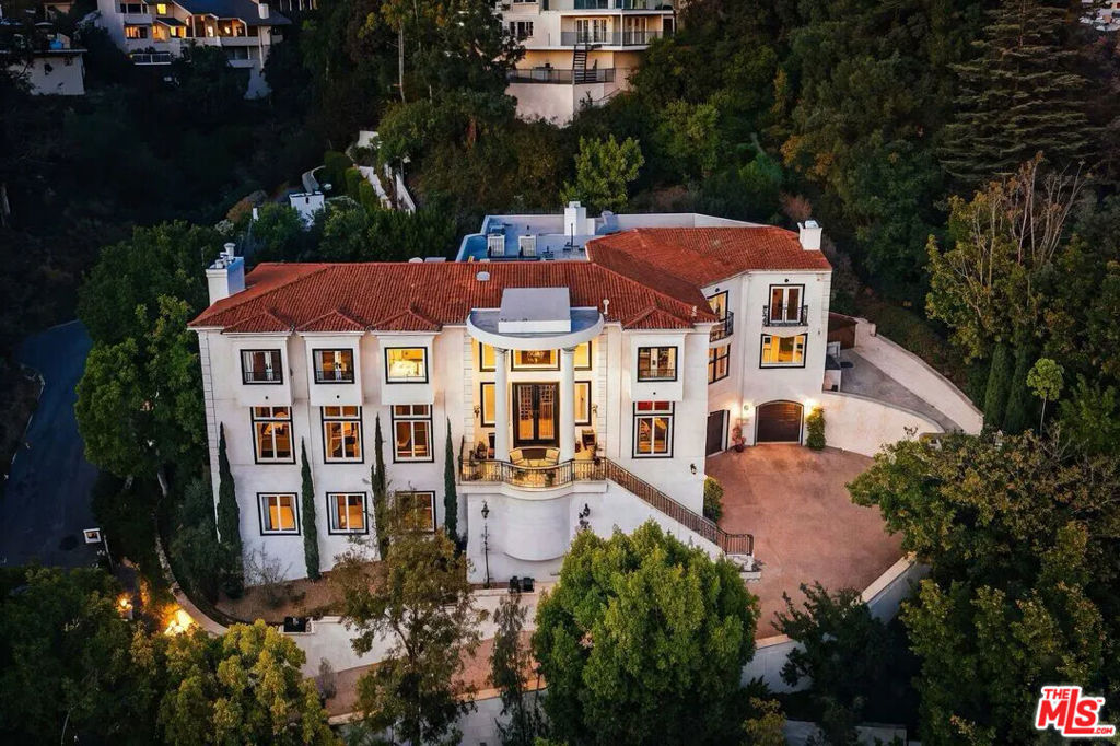 Photo 1 of 74 — 1404 Dawnridge Drive, Beverly Hills, CA 90210