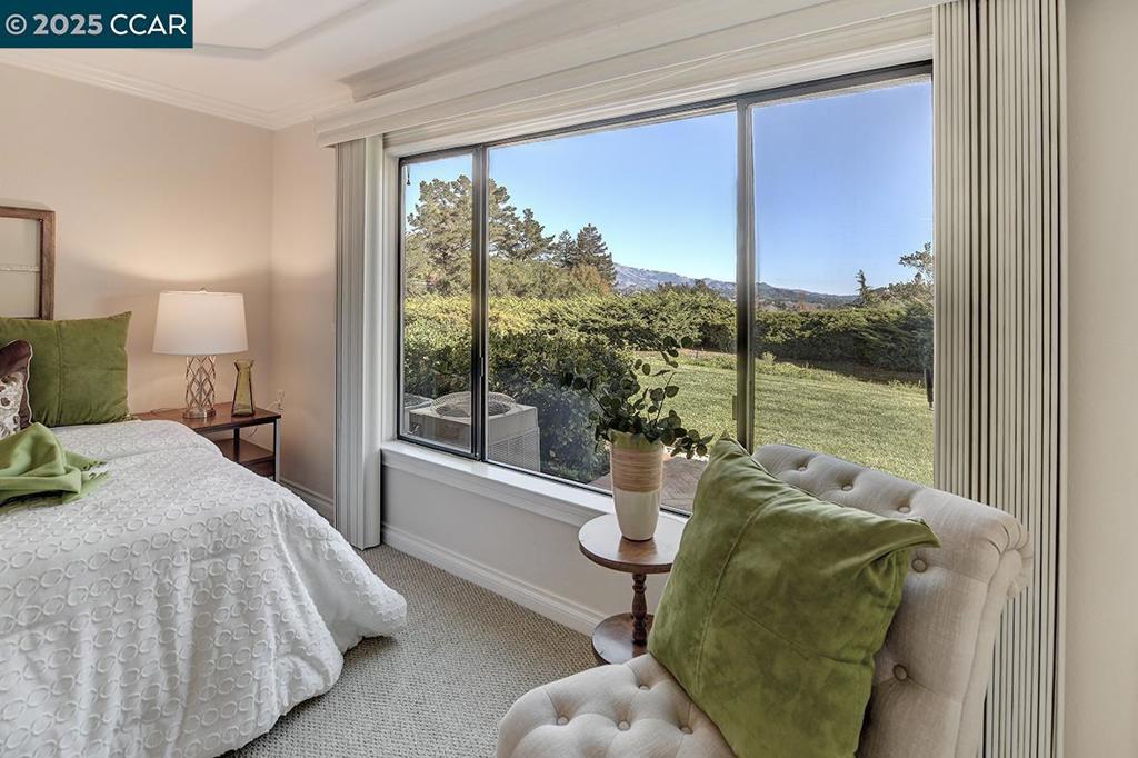 ROSSMOOR - Residential