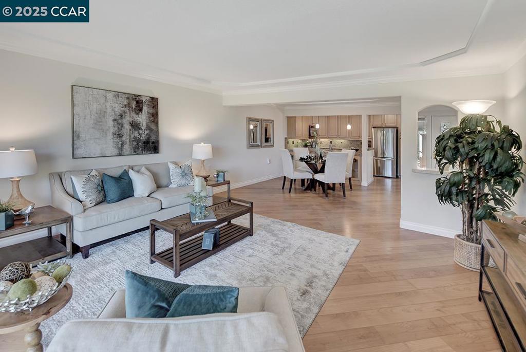 ROSSMOOR - Residential