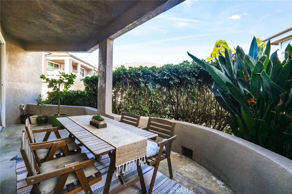 48 Baycrest Court 32