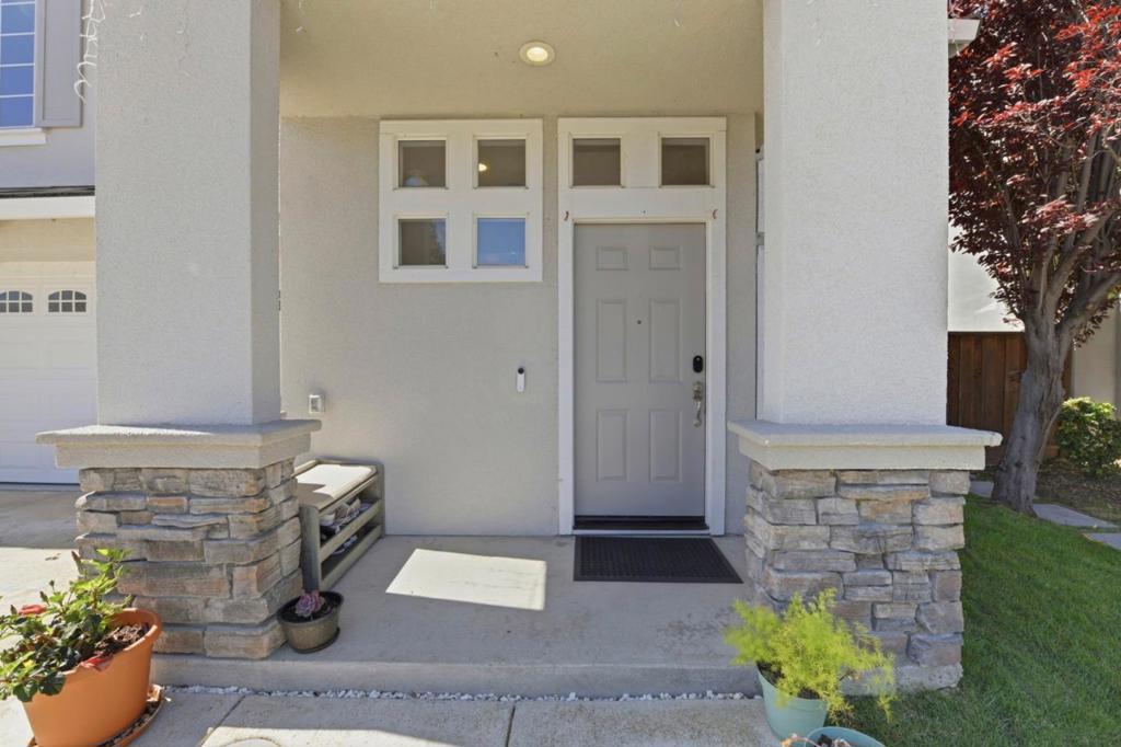 38776 Litchfield Circle