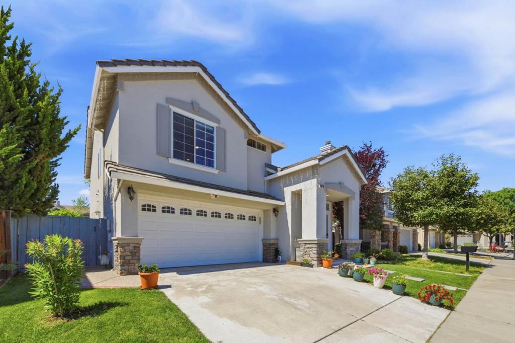 38776 Litchfield Circle