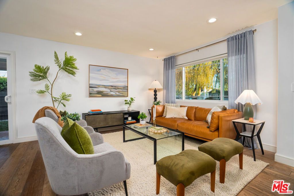 Photo of 3731 Laurita Avenue, Pasadena, CA 91107 (MLS # 26664049)