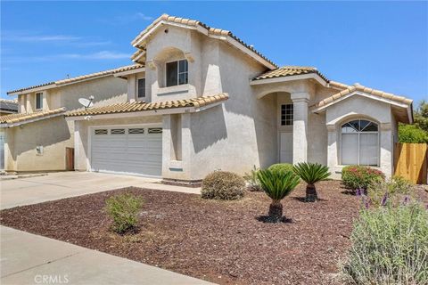 Photo of 661 La Cumbre CIR, Corona, CA 92879 (MLS # IG26111569)
