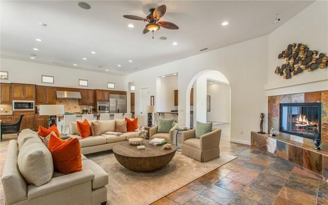 PGA Greg Norman - Residential